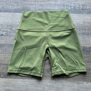 Lululemon 6” Align Shorts